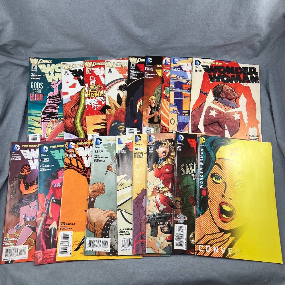 Wonder Woman DC Comic Book Huge Lot 2011-15 Series 18 Issues #2-6, 11, 21, 25+